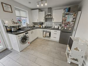 Photo 7- click for photo gallery